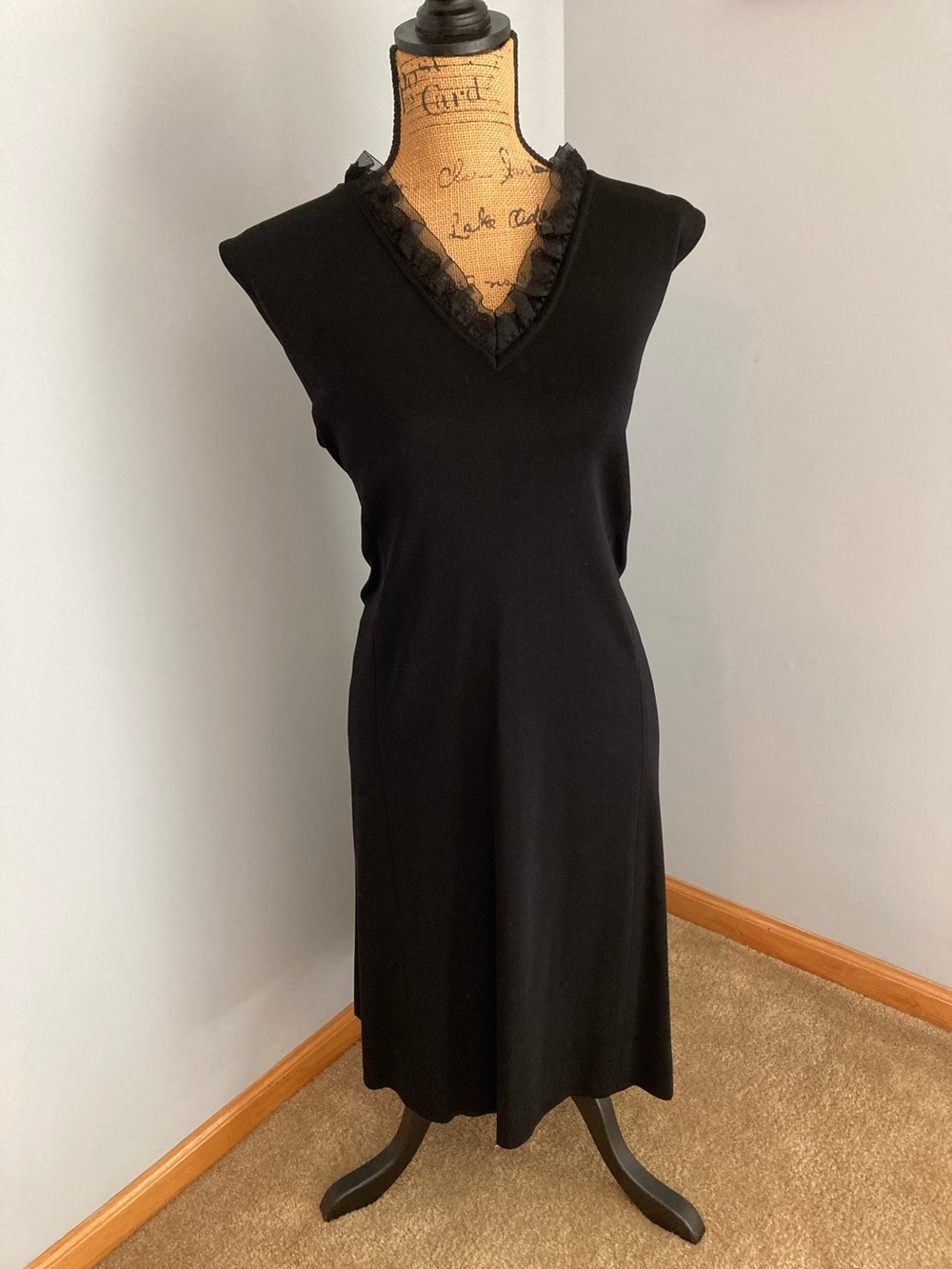 Misook Woman Black V-Neck Sleeveless Midi Dress with Lace Trim Women Size 1X